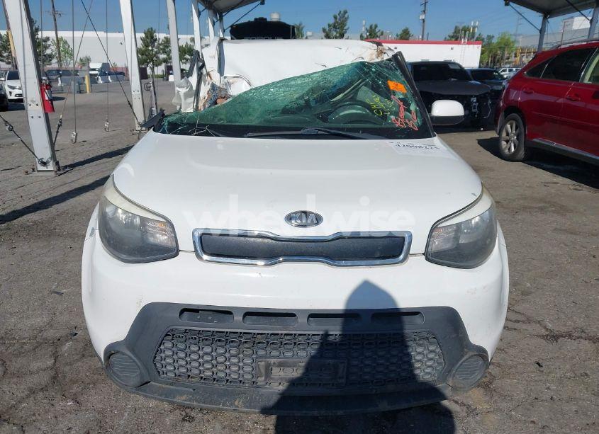 Photo 6 of 2016 Kia Soul (VIN KNDJN2A21G7329924)