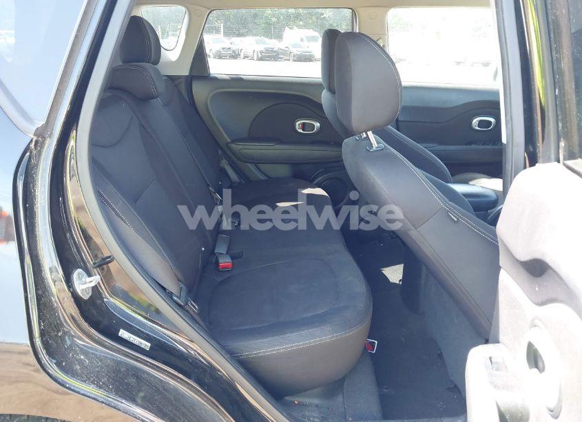 Photo 8 of 2016 Kia Soul (VIN KNDJN2A21G7345248)