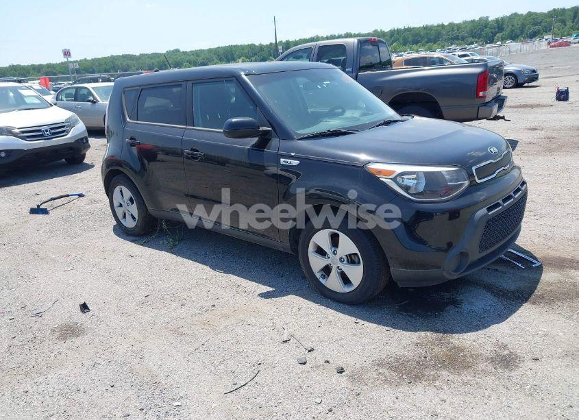 2016 Kia Soul (VIN KNDJN2A21G7402662) main photo
