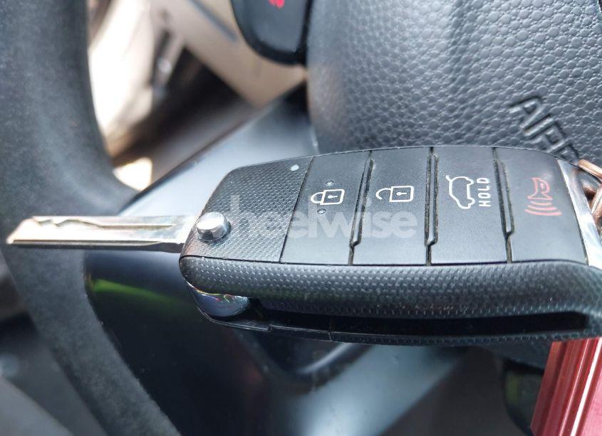 Photo 11 of 2016 Kia Soul (VIN KNDJN2A21G7402662)