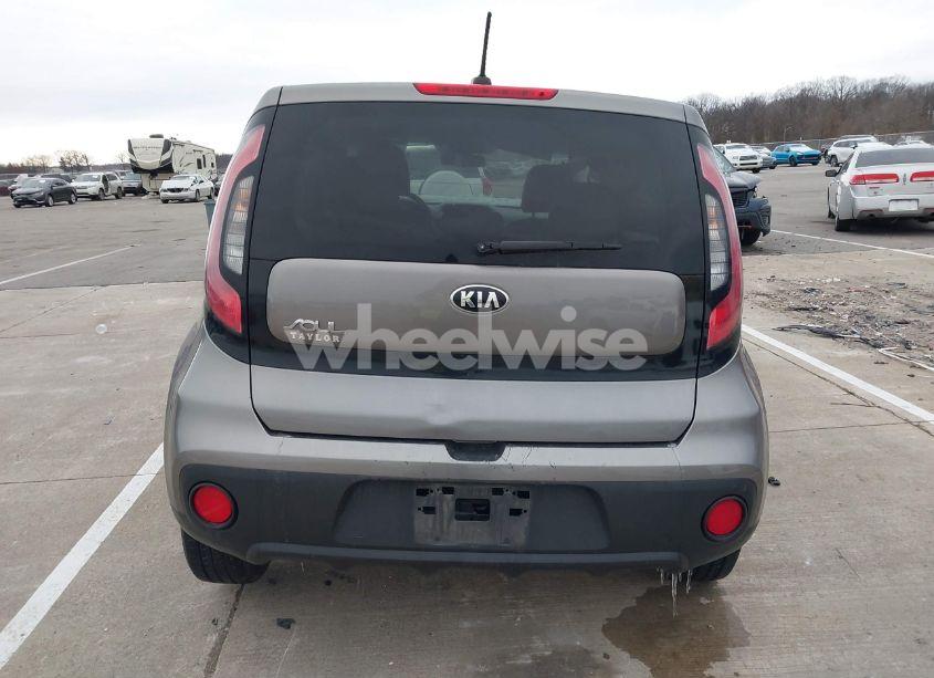 Photo 16 of 2017 Kia Soul (VIN KNDJN2A21H7423254)