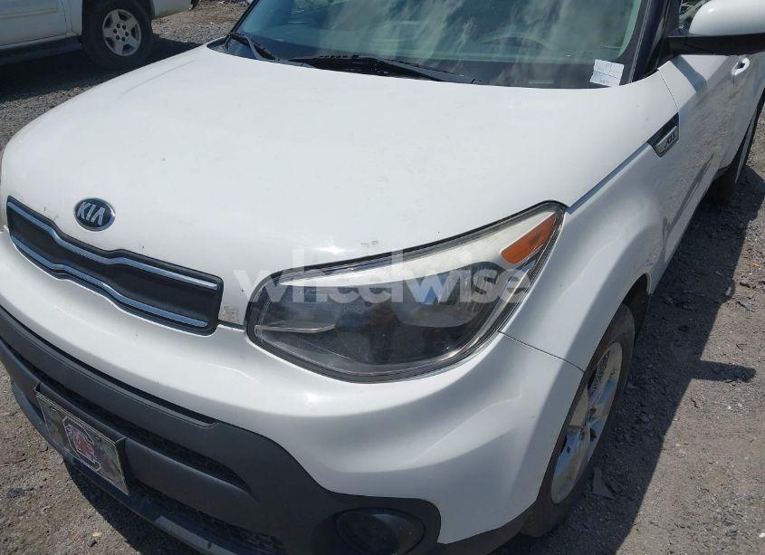 Photo 6 of 2017 Kia Soul (VIN KNDJN2A21H7484863)