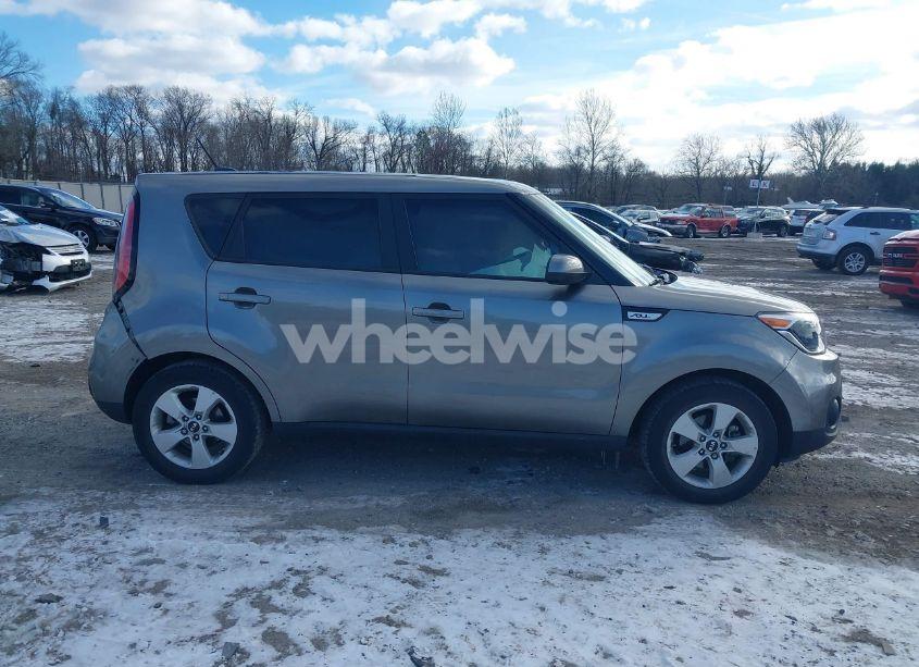 Photo 13 of 2019 Kia Soul (VIN KNDJN2A21K7005770)