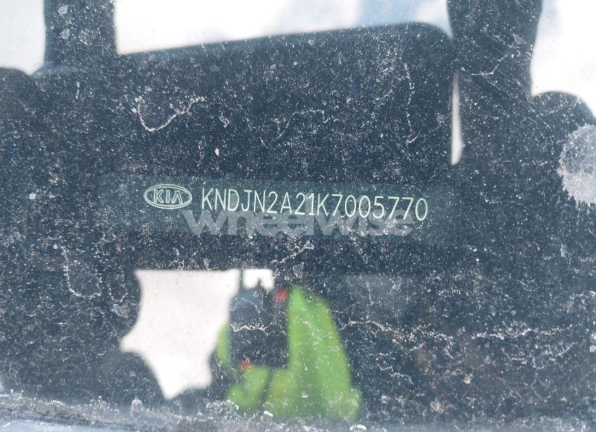 Photo 9 of 2019 Kia Soul (VIN KNDJN2A21K7005770)