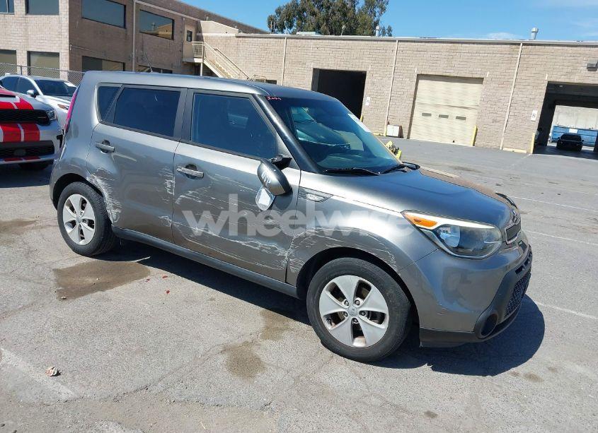 2014 Kia Soul (VIN KNDJN2A22E7058174) main photo