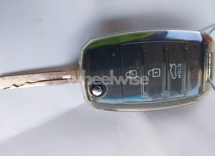 Photo 11 of 2014 Kia Soul (VIN KNDJN2A22E7058174)