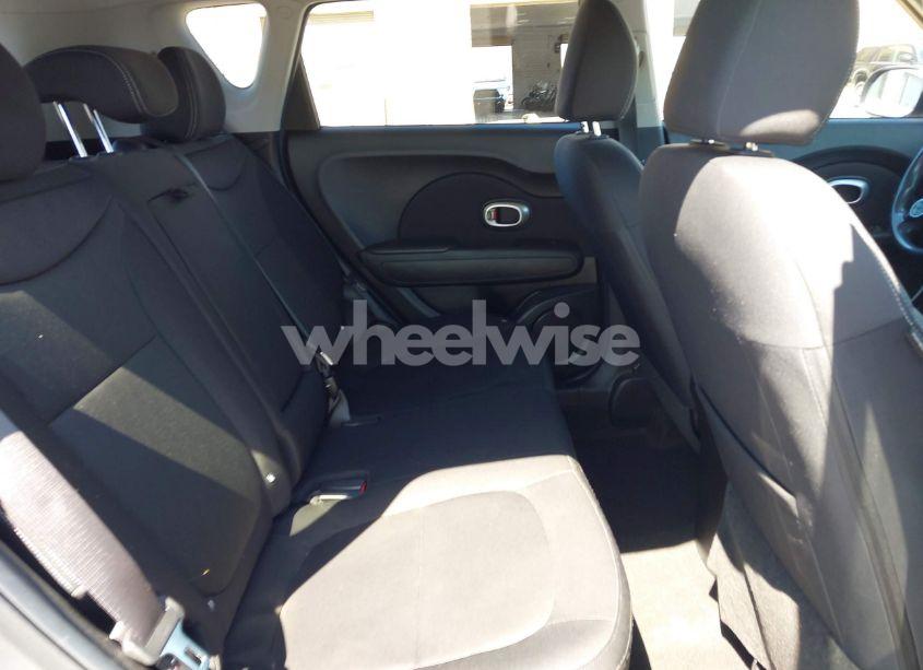 Photo 8 of 2014 Kia Soul (VIN KNDJN2A22E7058174)