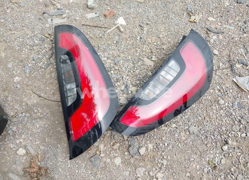 Photo 12 of 2015 Kia Soul (VIN KNDJN2A22F7124160)