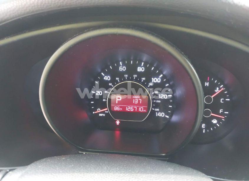 Photo 7 of 2015 Kia Soul (VIN KNDJN2A22F7124160)