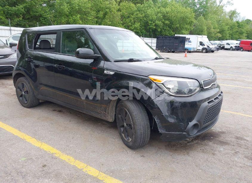 2016 Kia Soul (VIN KNDJN2A22G7258233) main photo