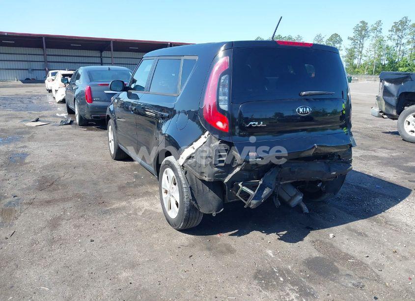 Photo 3 of 2016 Kia Soul (VIN KNDJN2A22G7310976)