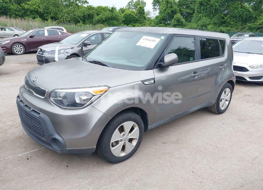 Photo 2 of 2016 Kia Soul ! (VIN KNDJN2A22G7388500)