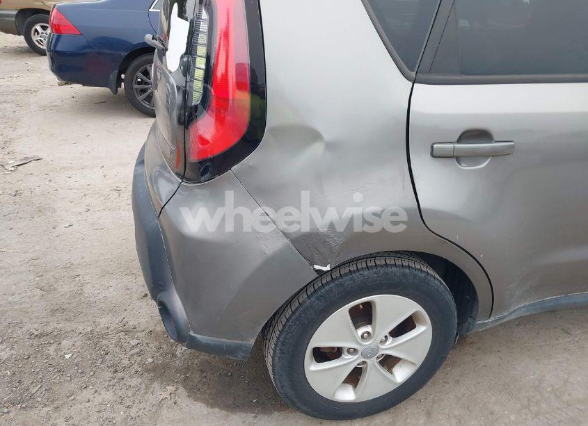 Photo 6 of 2016 Kia Soul ! (VIN KNDJN2A22G7388500)