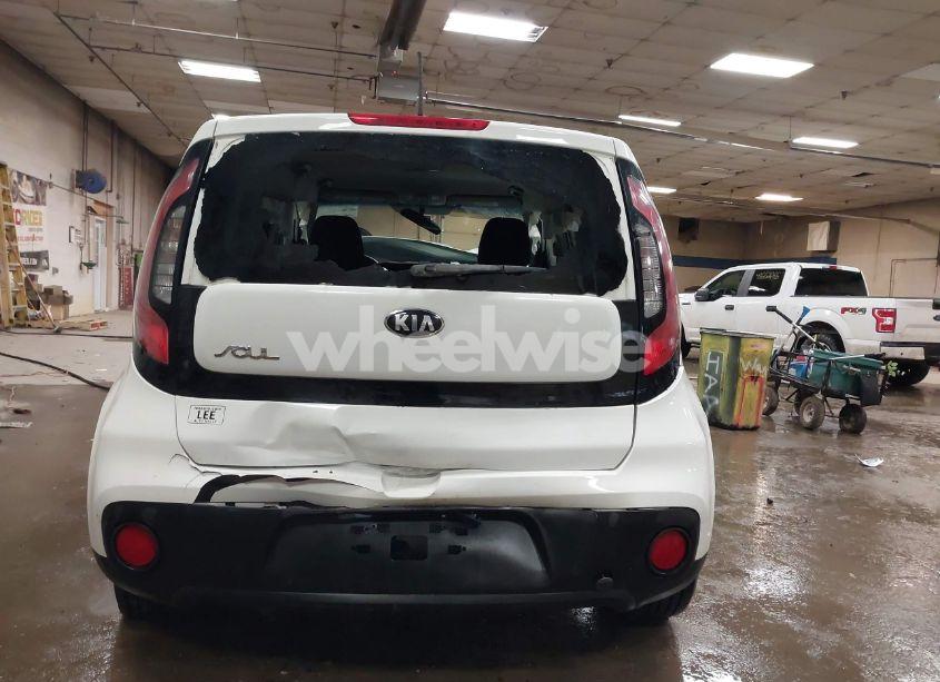 Photo 17 of 2018 Kia Soul (VIN KNDJN2A22J7609326)