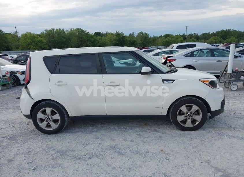 Photo 13 of 2019 Kia Soul (VIN KNDJN2A22K7022769)