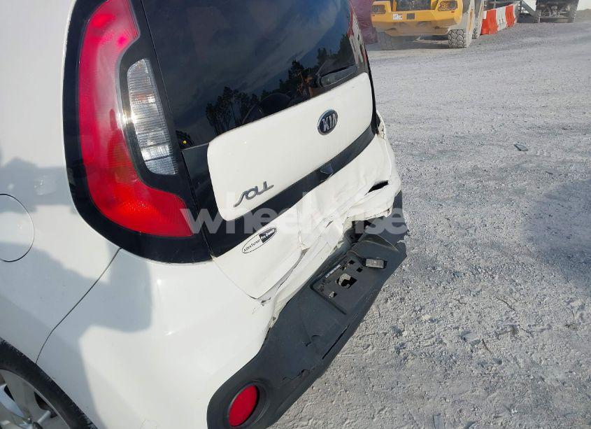 Photo 6 of 2019 Kia Soul (VIN KNDJN2A22K7022769)