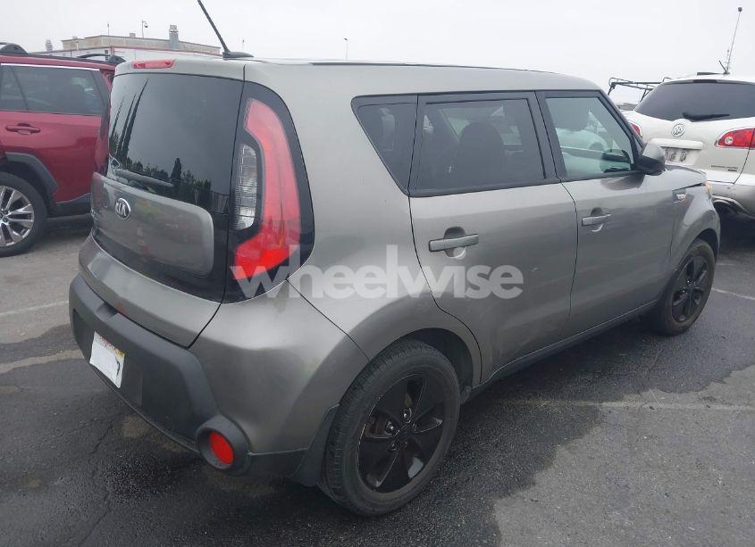 Photo 4 of 2014 Kia Soul (VIN KNDJN2A23E7110914)