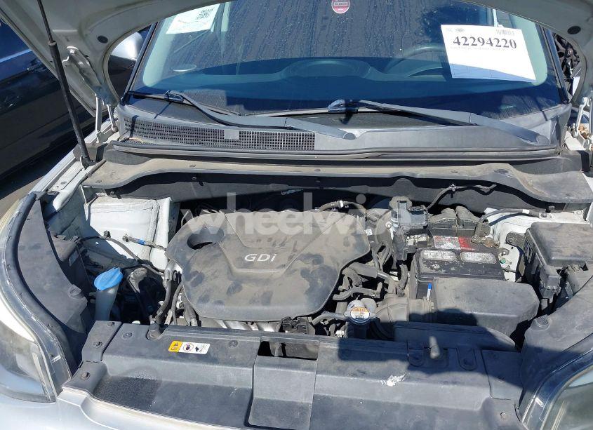 Photo 10 of 2014 Kia Soul N/A (VIN KNDJN2A23E7721302)