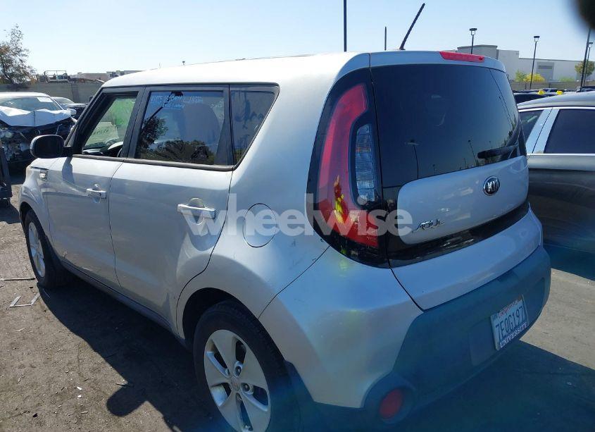Photo 3 of 2014 Kia Soul N/A (VIN KNDJN2A23E7721302)