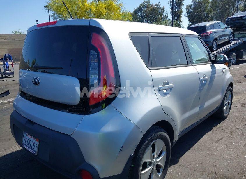 Photo 4 of 2014 Kia Soul N/A (VIN KNDJN2A23E7721302)