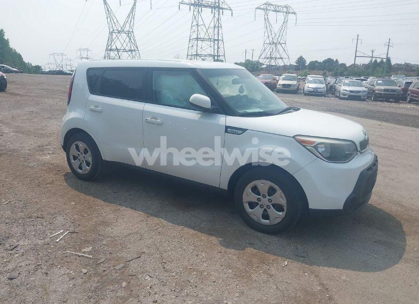2015 Kia Soul (VIN KNDJN2A23F7127360) main photo