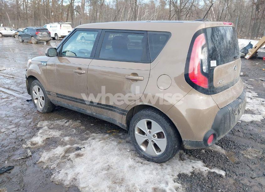 Photo 3 of 2015 Kia Soul (VIN KNDJN2A23F7144739)