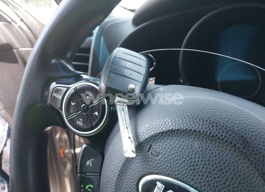 Photo 11 of 2015 Kia Soul (VIN KNDJN2A23F7205779)