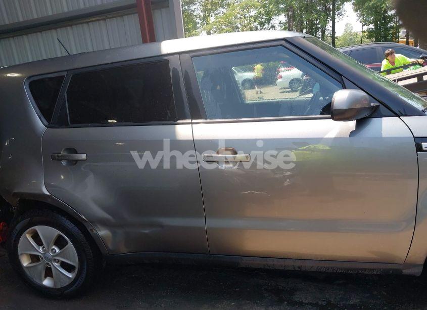 Photo 13 of 2015 Kia Soul (VIN KNDJN2A23F7205779)