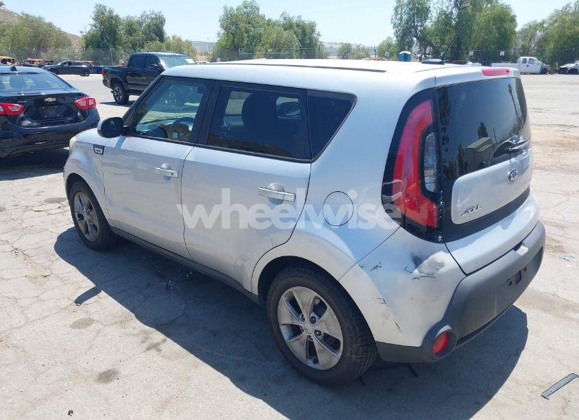 Photo 3 of 2015 Kia Soul (VIN KNDJN2A23F7775040)