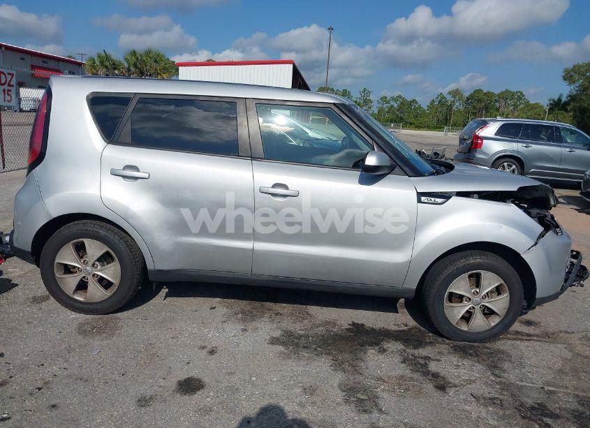Photo 14 of 2015 Kia Soul (VIN KNDJN2A23F7783705)