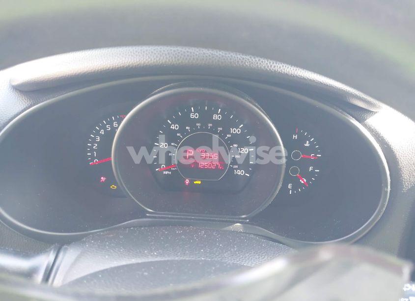 Photo 7 of 2015 Kia Soul (VIN KNDJN2A23F7783705)