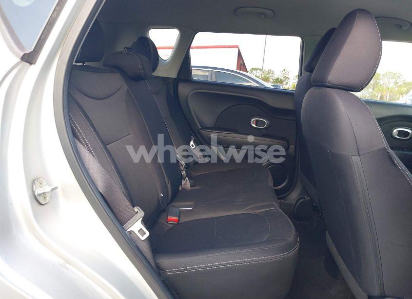 Photo 8 of 2015 Kia Soul (VIN KNDJN2A23F7783705)