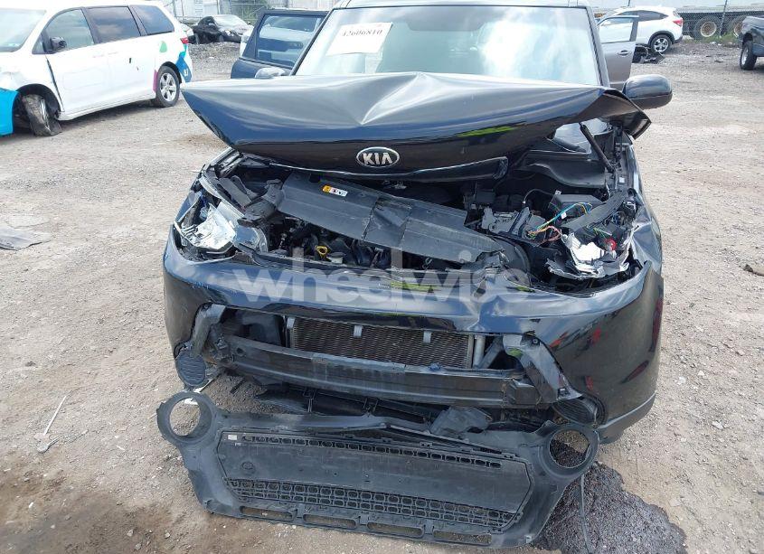 Photo 6 of 2016 Kia Soul (VIN KNDJN2A23G7247418)