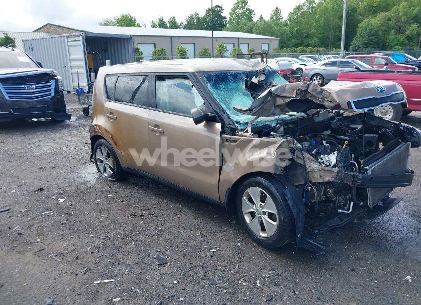 2016 Kia Soul (VIN KNDJN2A23G7248326) main photo