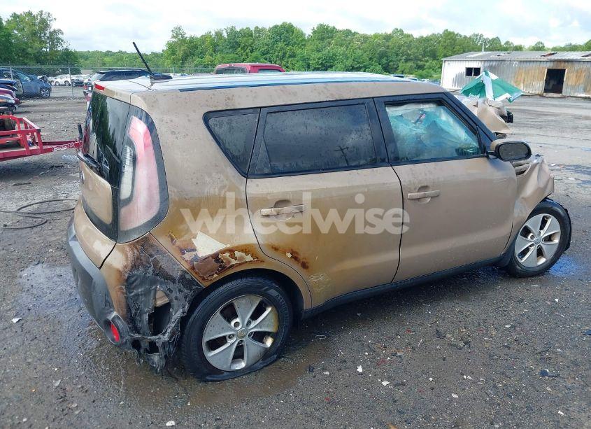 Photo 6 of 2016 Kia Soul (VIN KNDJN2A23G7248326)