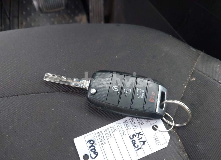 Photo 11 of 2016 Kia Soul (VIN KNDJN2A23G7283531)