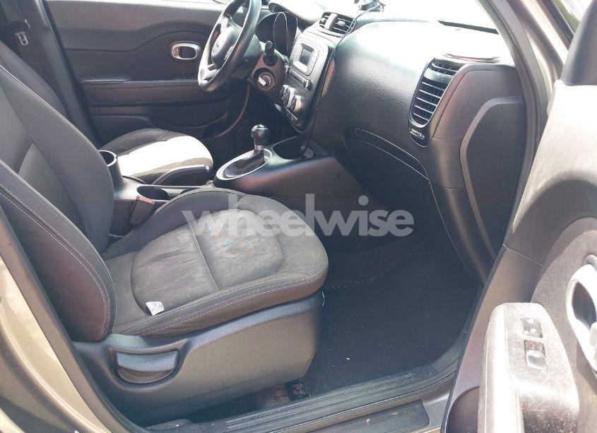 Photo 5 of 2016 Kia Soul ! (VIN KNDJN2A23G7305740)