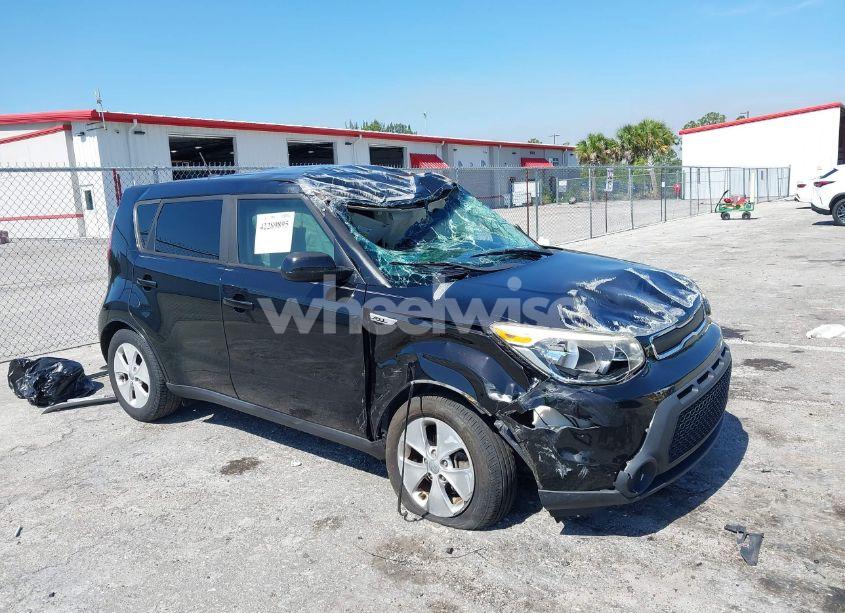 2016 Kia Soul (VIN KNDJN2A23G7316995) main photo