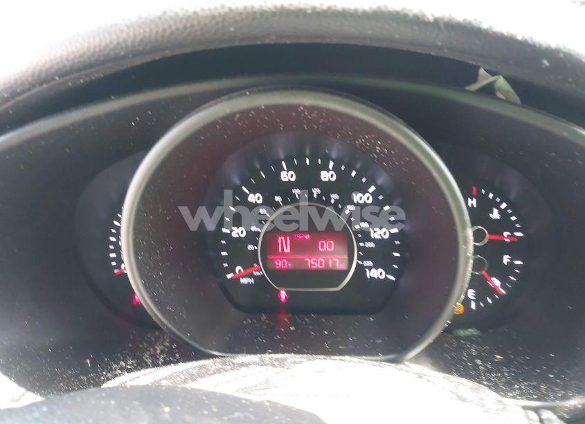 Photo 7 of 2016 Kia Soul (VIN KNDJN2A23G7316995)