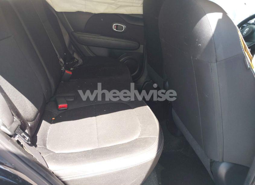 Photo 8 of 2016 Kia Soul (VIN KNDJN2A23G7316995)