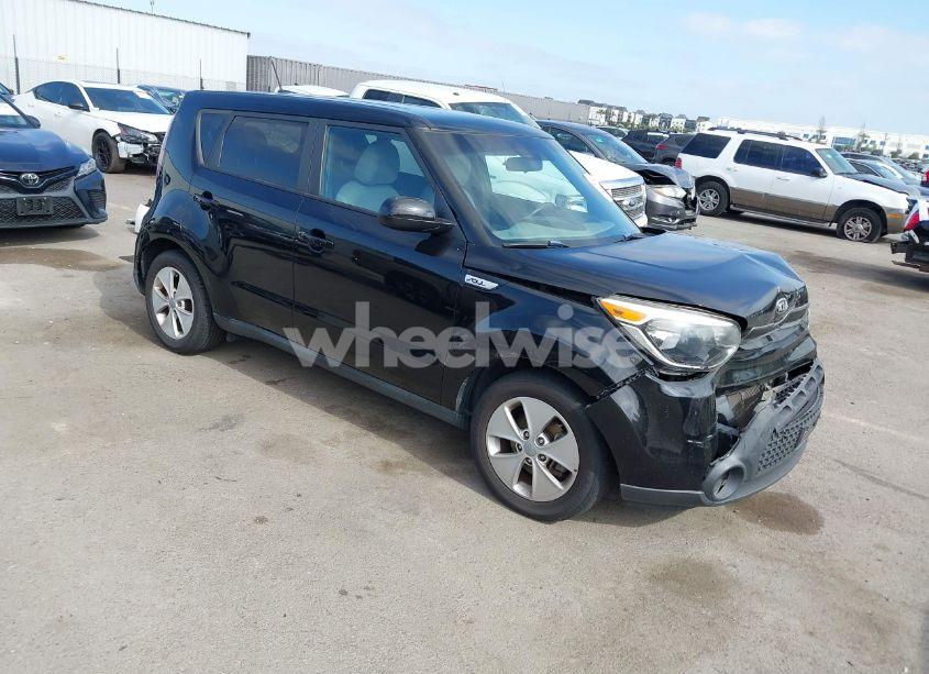 2016 Kia Soul (VIN KNDJN2A23G7325552) main photo