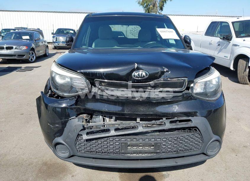 Photo 6 of 2016 Kia Soul (VIN KNDJN2A23G7325552)