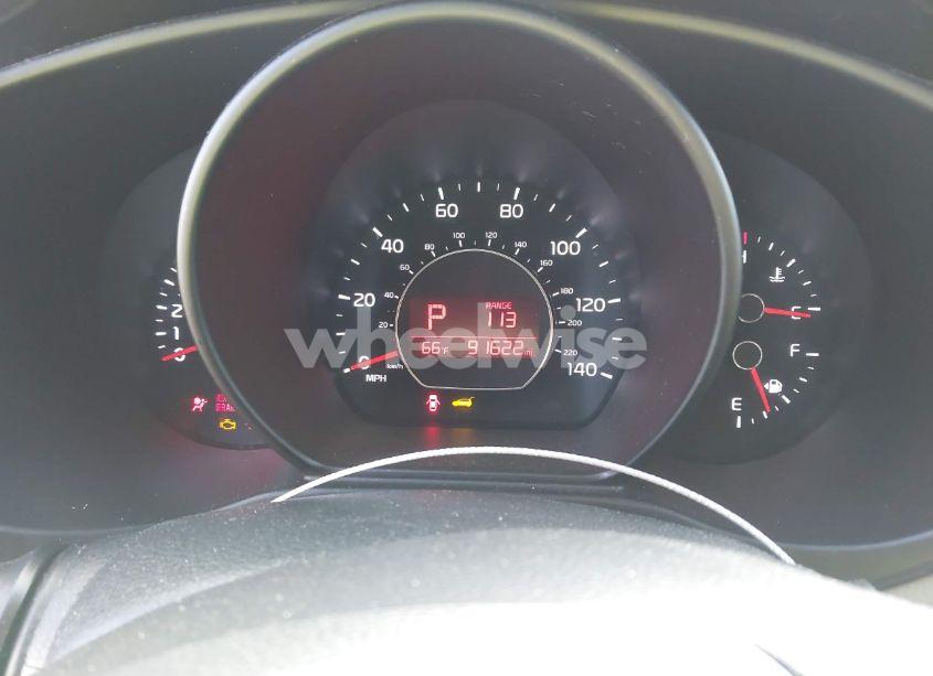 Photo 7 of 2016 Kia Soul (VIN KNDJN2A23G7325552)