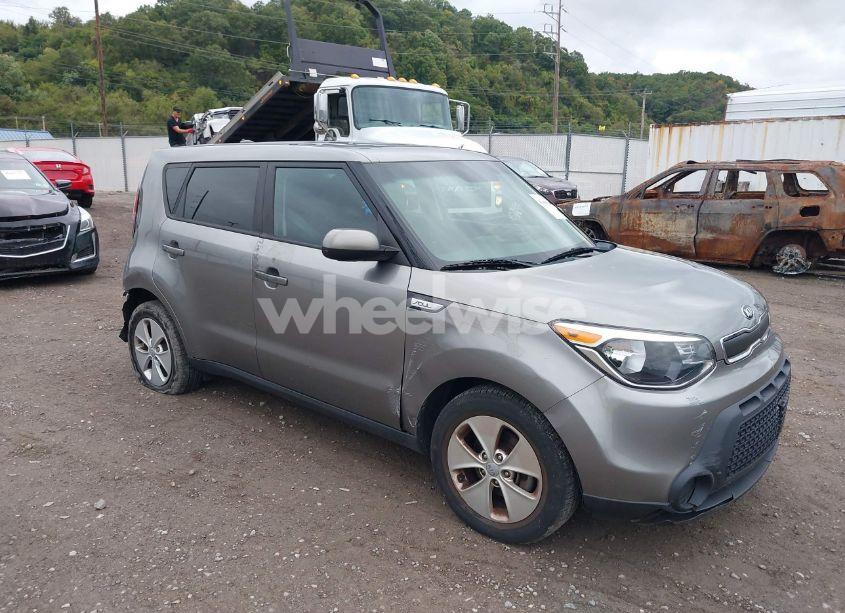 2016 Kia Soul (VIN KNDJN2A23G7403019) main photo