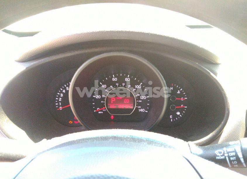 Photo 7 of 2017 Kia Soul (VIN KNDJN2A23H7438032)