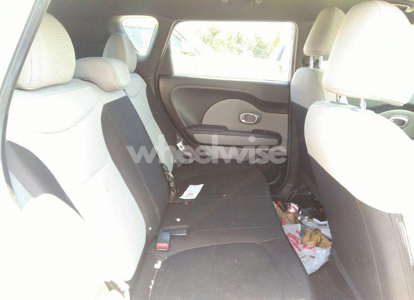 Photo 8 of 2017 Kia Soul (VIN KNDJN2A23H7438032)