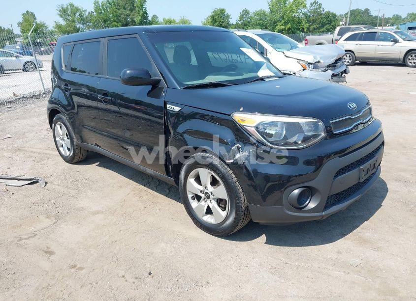 2018 Kia Soul (VIN KNDJN2A23J7512684) main photo