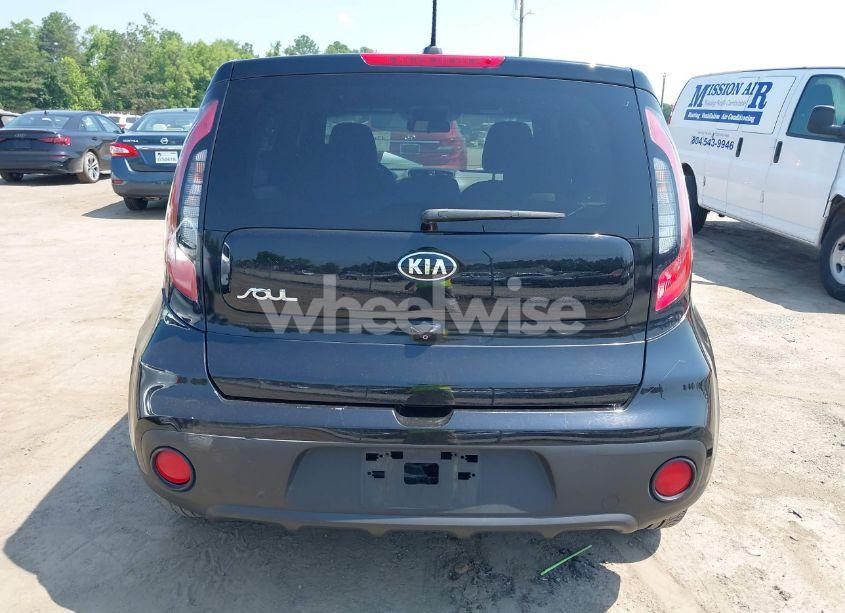 Photo 16 of 2018 Kia Soul (VIN KNDJN2A23J7512684)