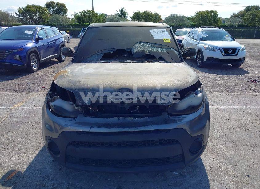 Photo 6 of 2018 Kia Soul ! (VIN KNDJN2A23J7589975)