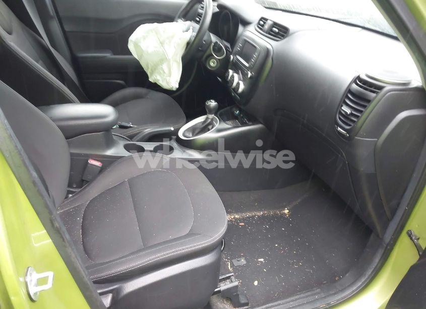 Photo 5 of 2018 Kia Soul (VIN KNDJN2A23J7894411)